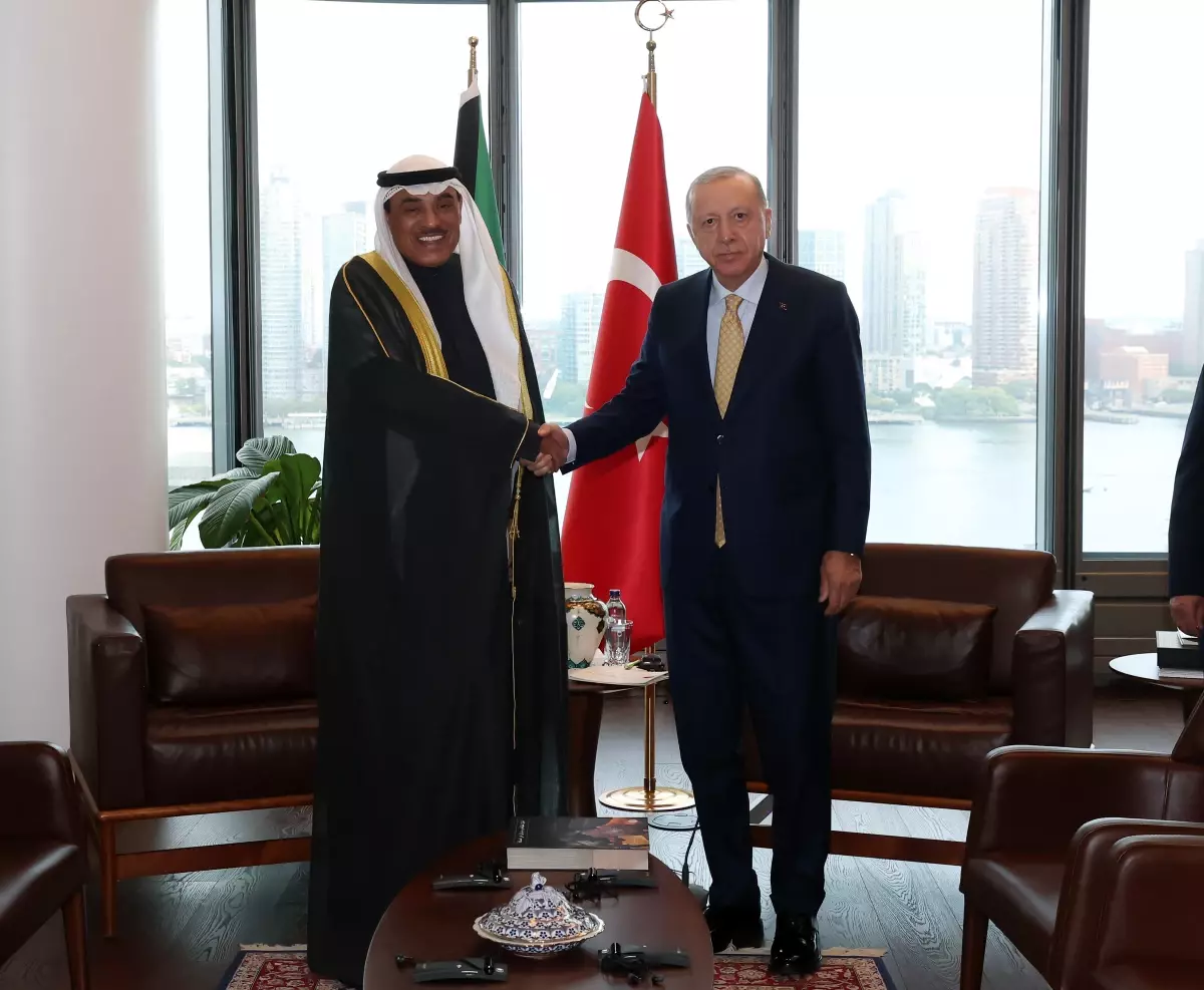 Cumhurbaşkanı Erdoğan, Kuveyt Veliaht Prensi Halid Es Sabah\'ı kabul etti