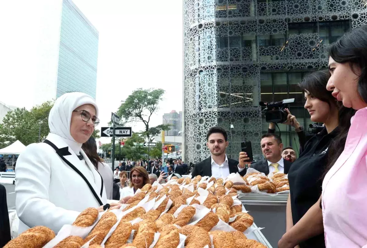 Emine Erdoğan, \'Anadoludakiler\' Projesini Tanıttı