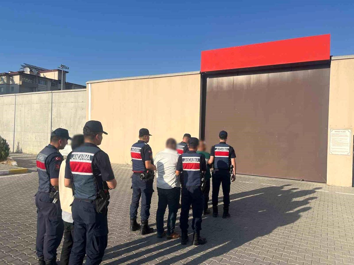 Gaziantep\'te Silah ve Uyuşturucu Operasyonu