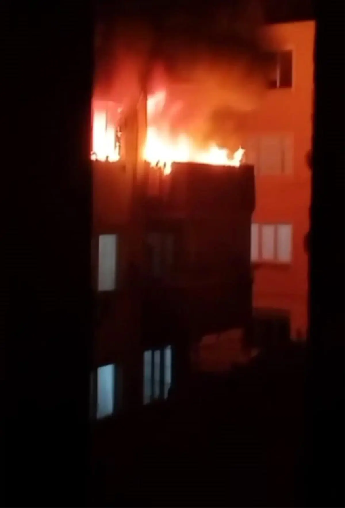 Bursa\'da Yangında 3 Kişi Hayatını Kaybetti