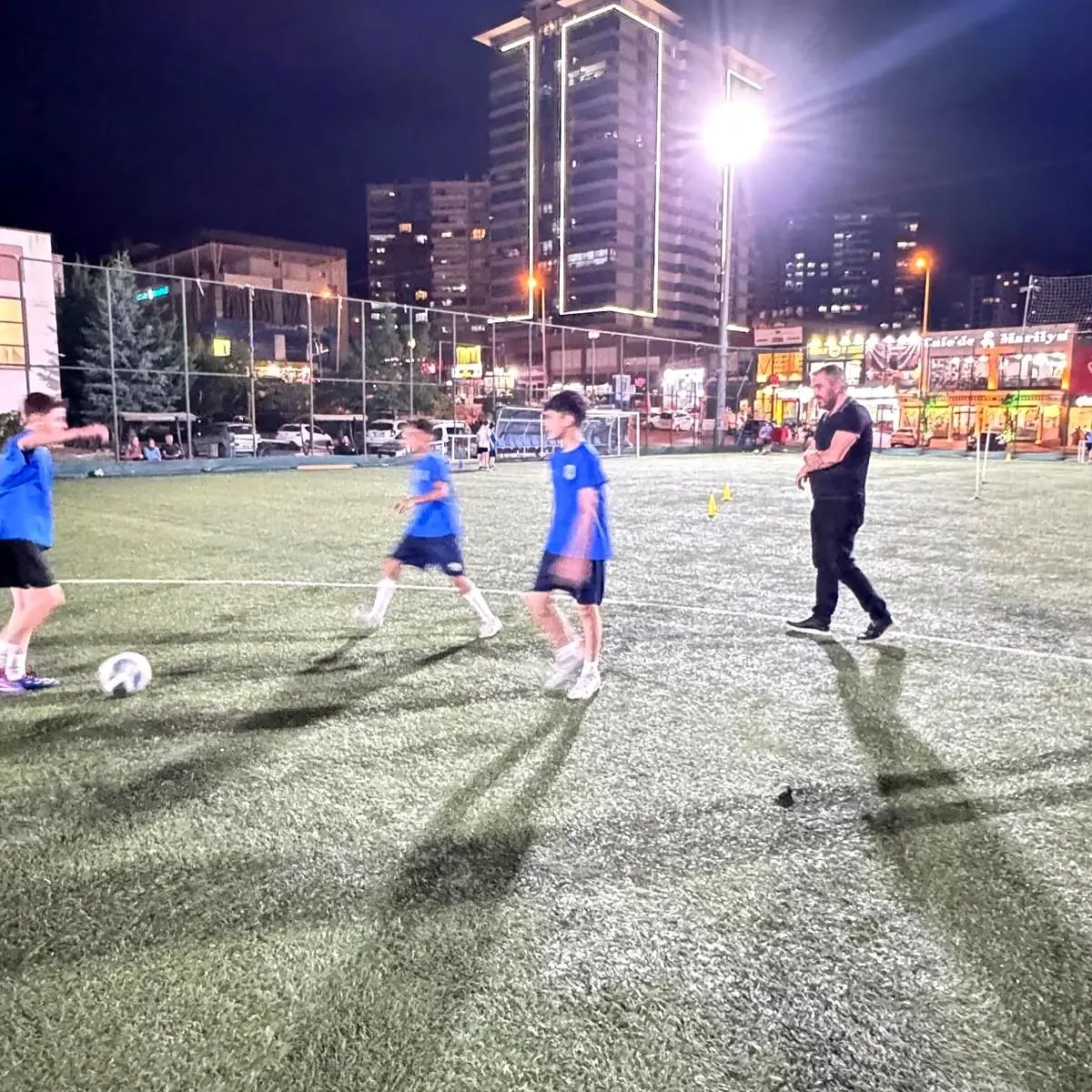 Pursaklar Belediye Başkanı Ertuğrul Çetin, Sporcuları Ziyaret Etti