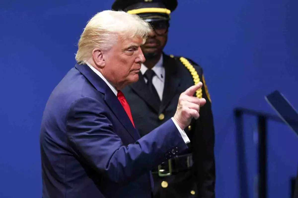 Trump: Ukrayna topraklarını geri alabilir