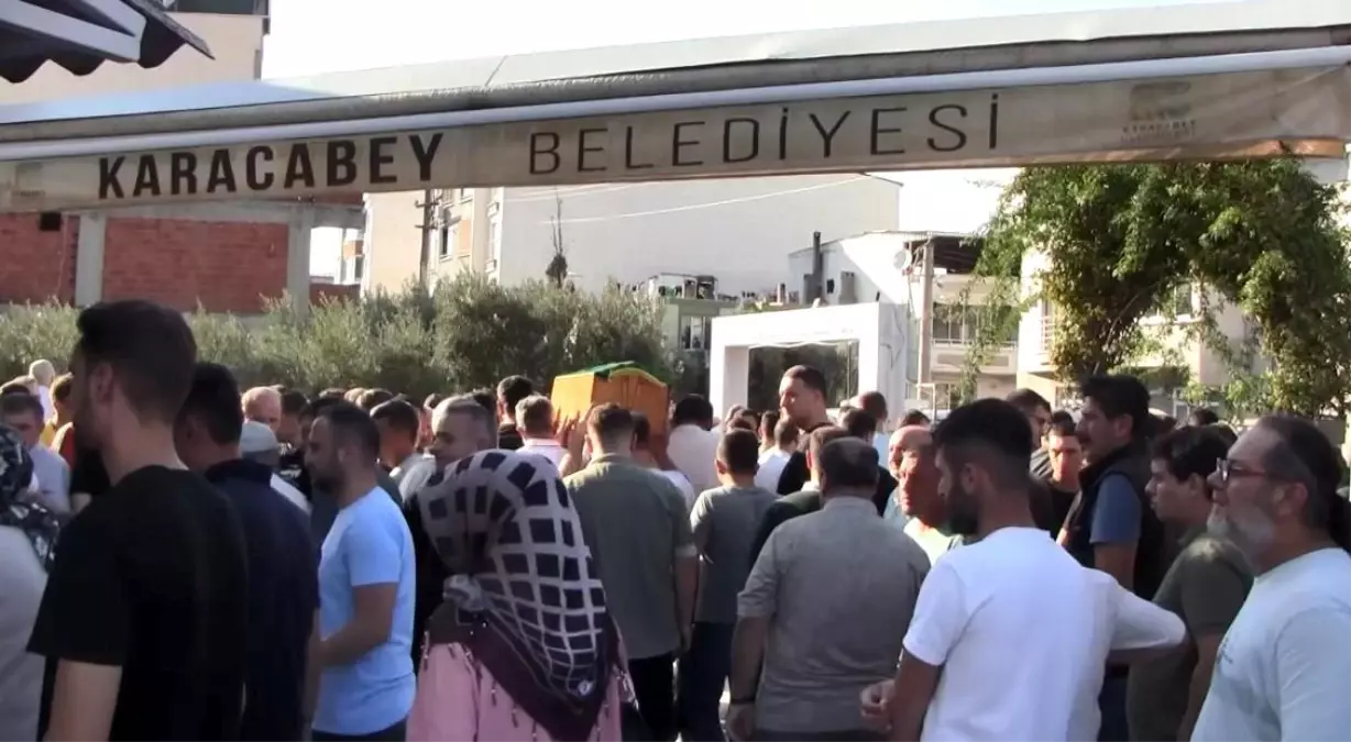 Karacabey\'de Yangın: 3 Kişi Hayatını Kaybetti