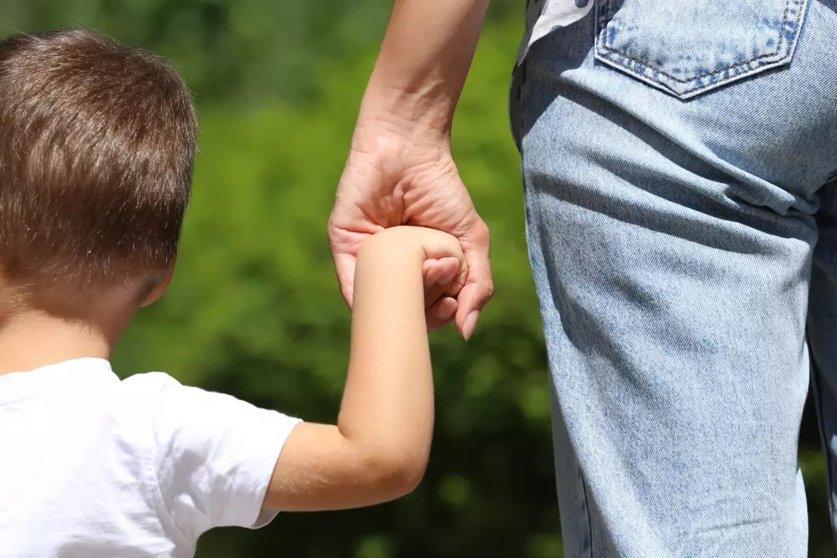 Yargıtay\'dan "Çocuk, annenin yeni evlendiği kişinin soyadını alamaz" kararı