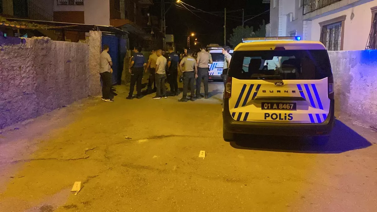 Ceyhan\'da Komşular Arasında Silahlı Kavga: 4 Yaralı