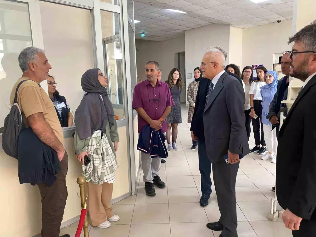 Zekeriya Arslantürk Akçakoca Yurdu\'nu Ziyaret Etti