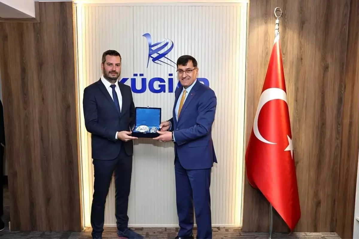 Kütahya Belediye Başkanı Eyüp Kahveci, Genç İş İnsanları Derneği\'ni Ziyaret Etti