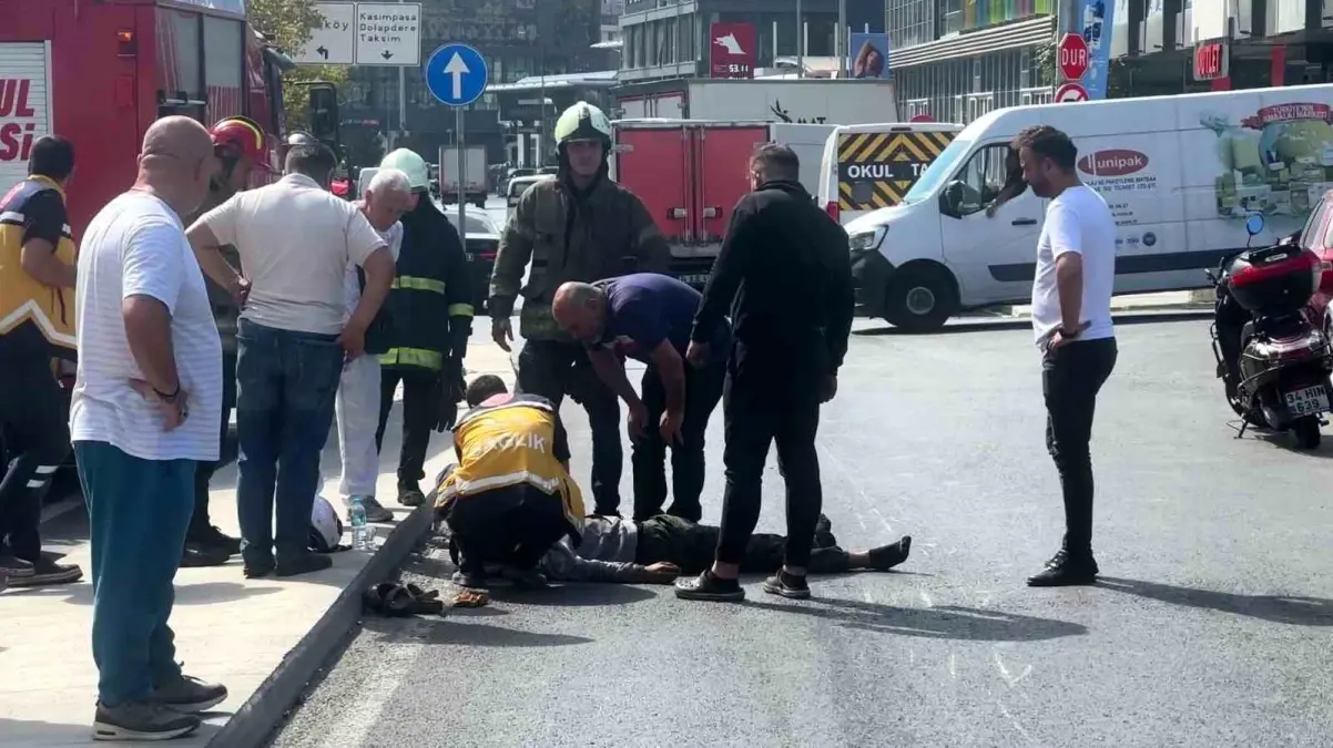 Beyoğlu\'nda Motosiklet Kazası