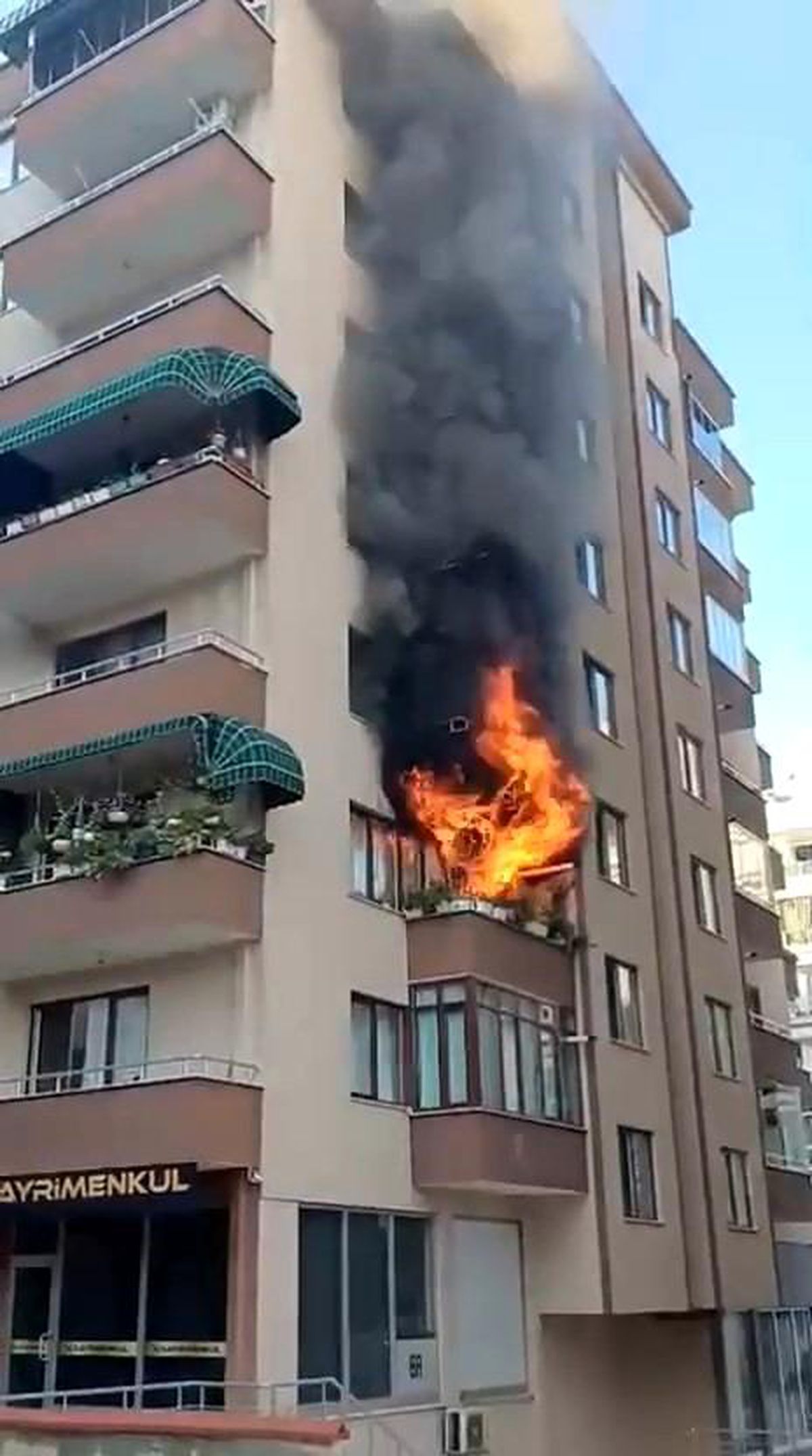Bursa\'da Mutfakta Yangın Paniği