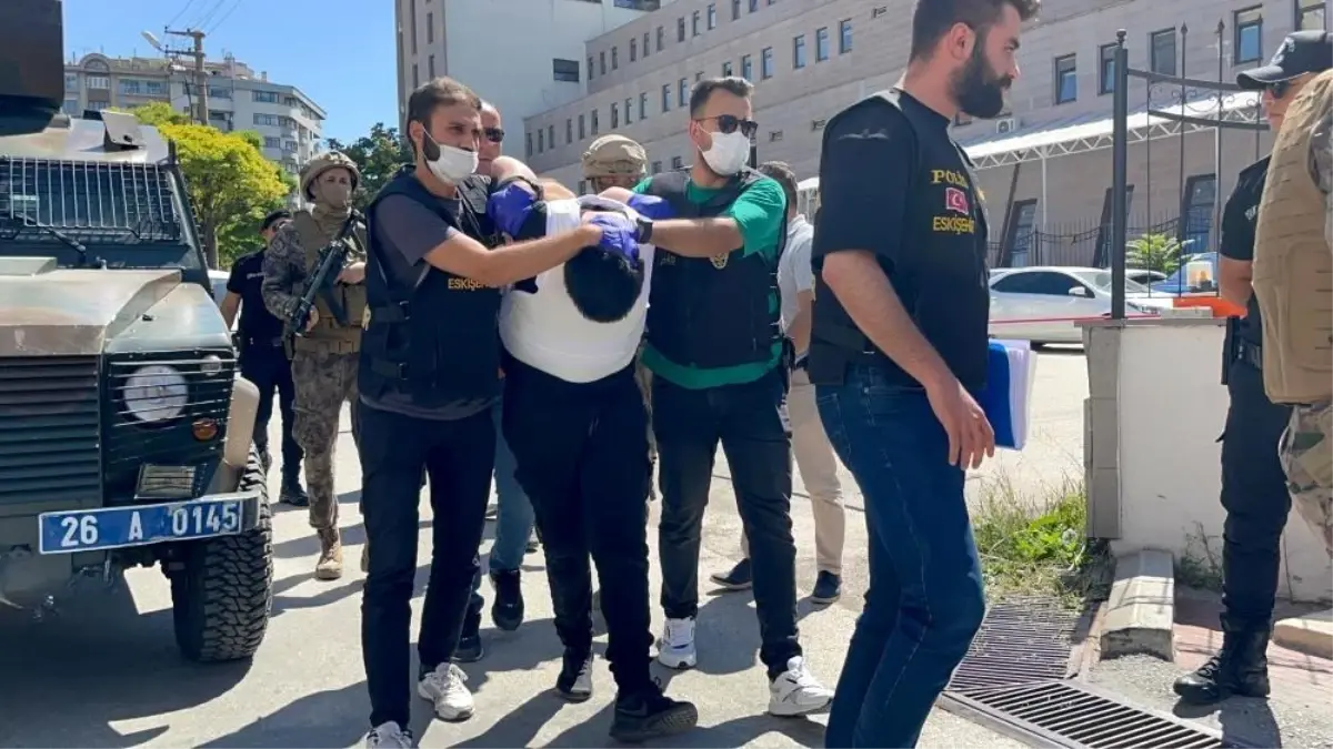 Eskişehir\'de 5 kişiyi bıçaklayan neo-nazi saldırganın cezası belli oldu