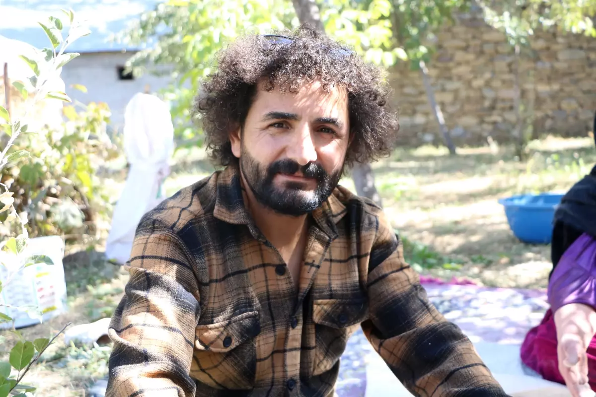 Kadınlar Taş Değirmende Bulgur Öğütüyor