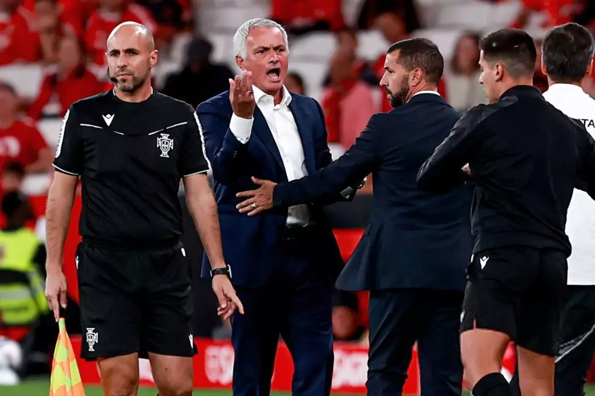 İki hafta dayanamadılar! Jose Mourinho Portekiz\'i karıştırdı