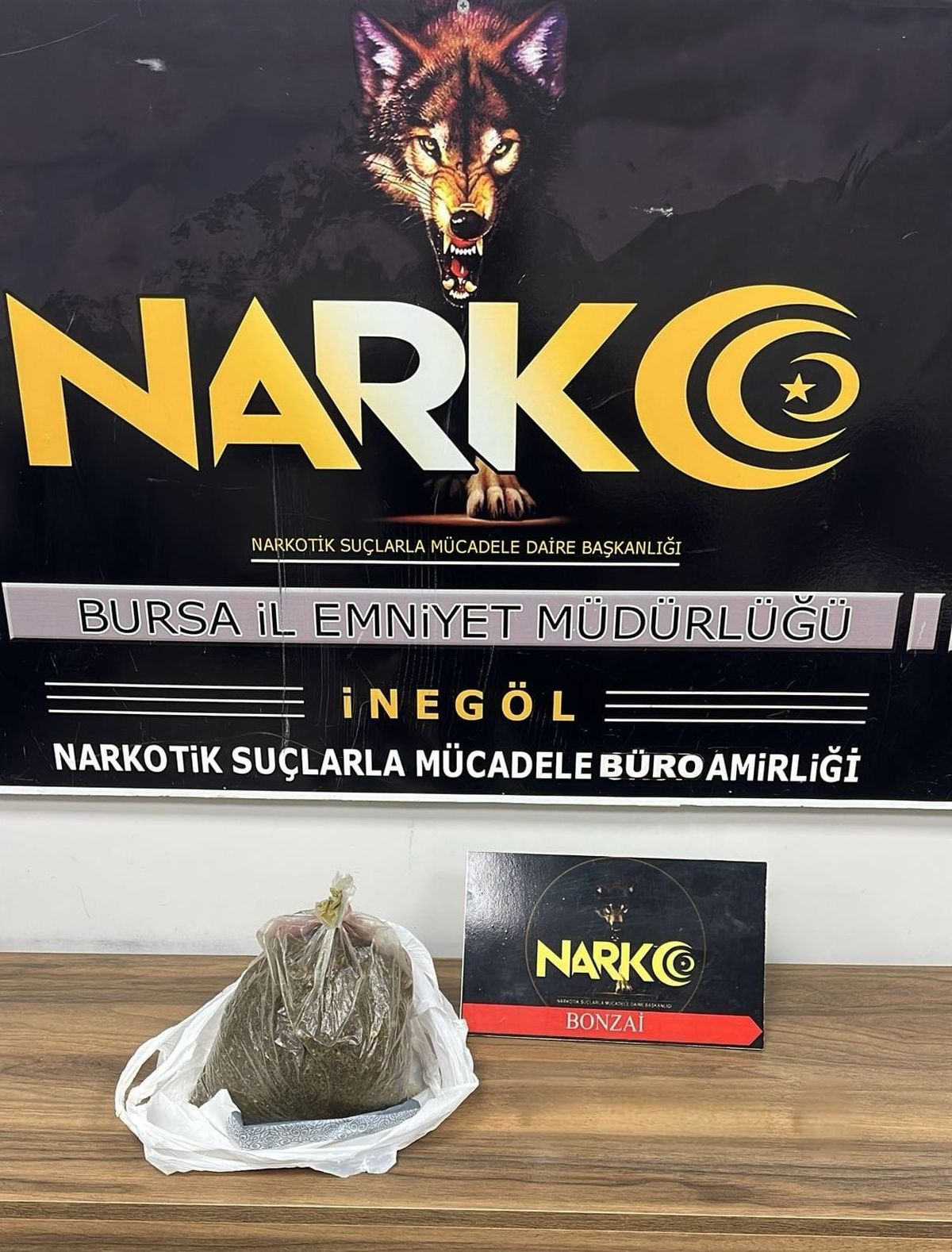 Uyuşturucu ve Tabanca Ele Geçirildi