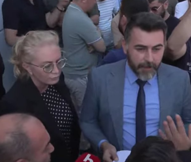 Özgür Çelik yeniden CHP İstanbul İl Başkanı seçildi