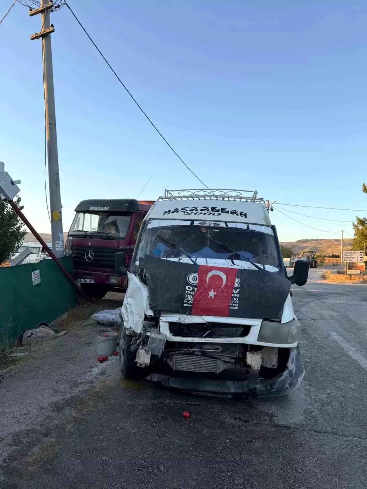 Eskişehir\'de Kaza: 20 Yaralı