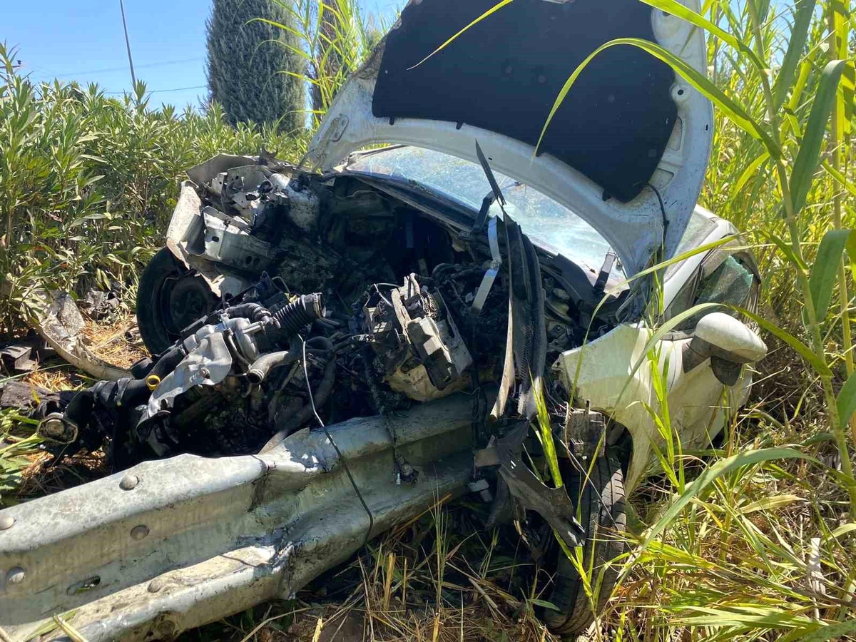 Antalya’da Kaza: Sürücü Yaralandı