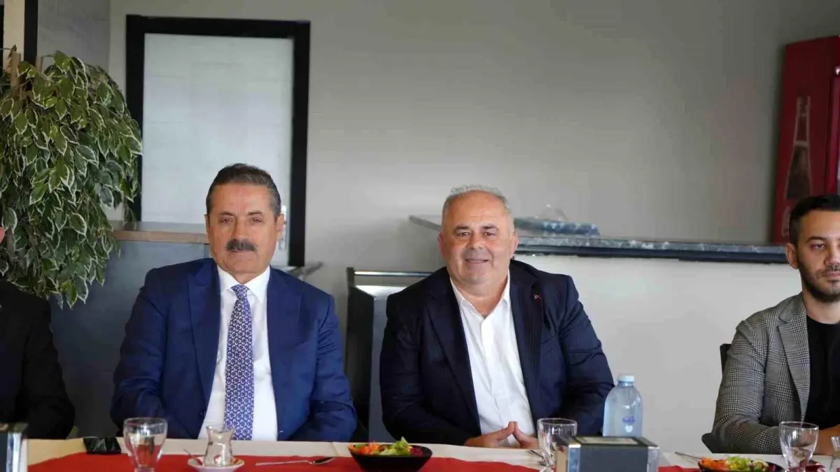 Faruk Çelik Çatalca\'da Vatandaşlarla Buluştu