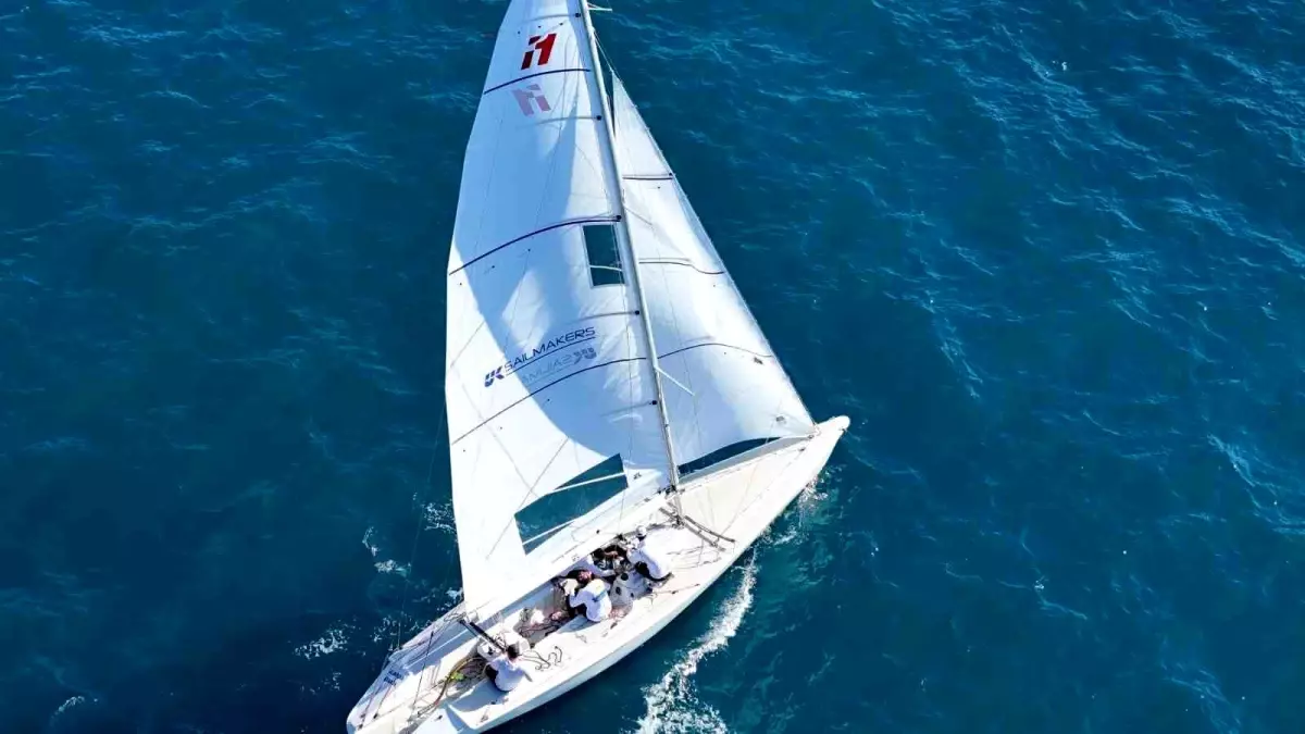 Marmaris\'te Yelken Tarihine Geçiş