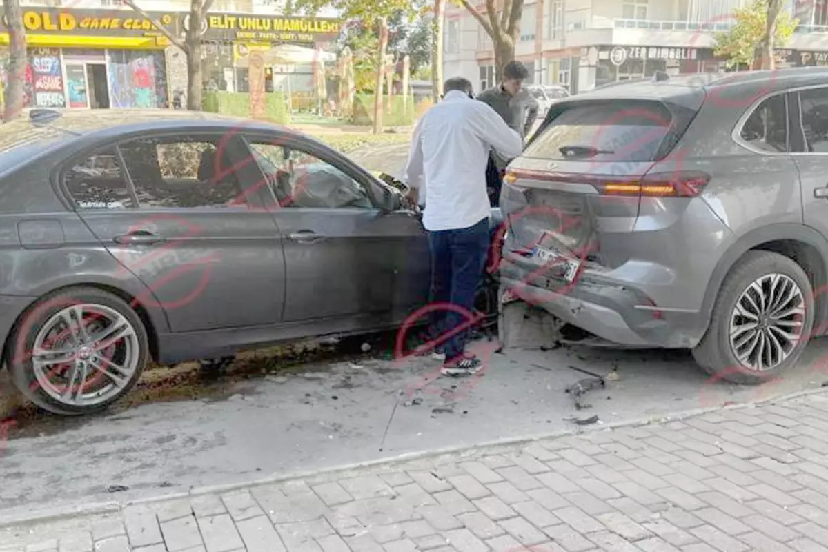 اصطدمت سيارة BMW بـ Togg! شاهد ماذا حدث