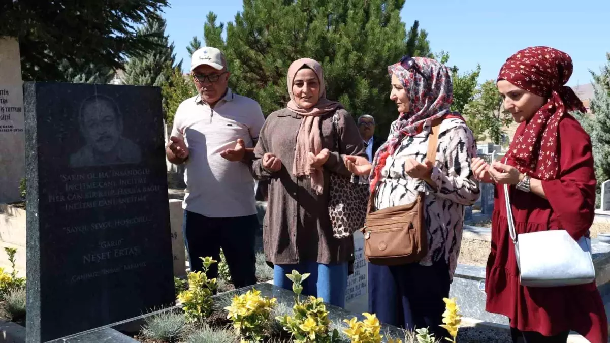 Neşet Ertaş, 13. Yılında Anıldı