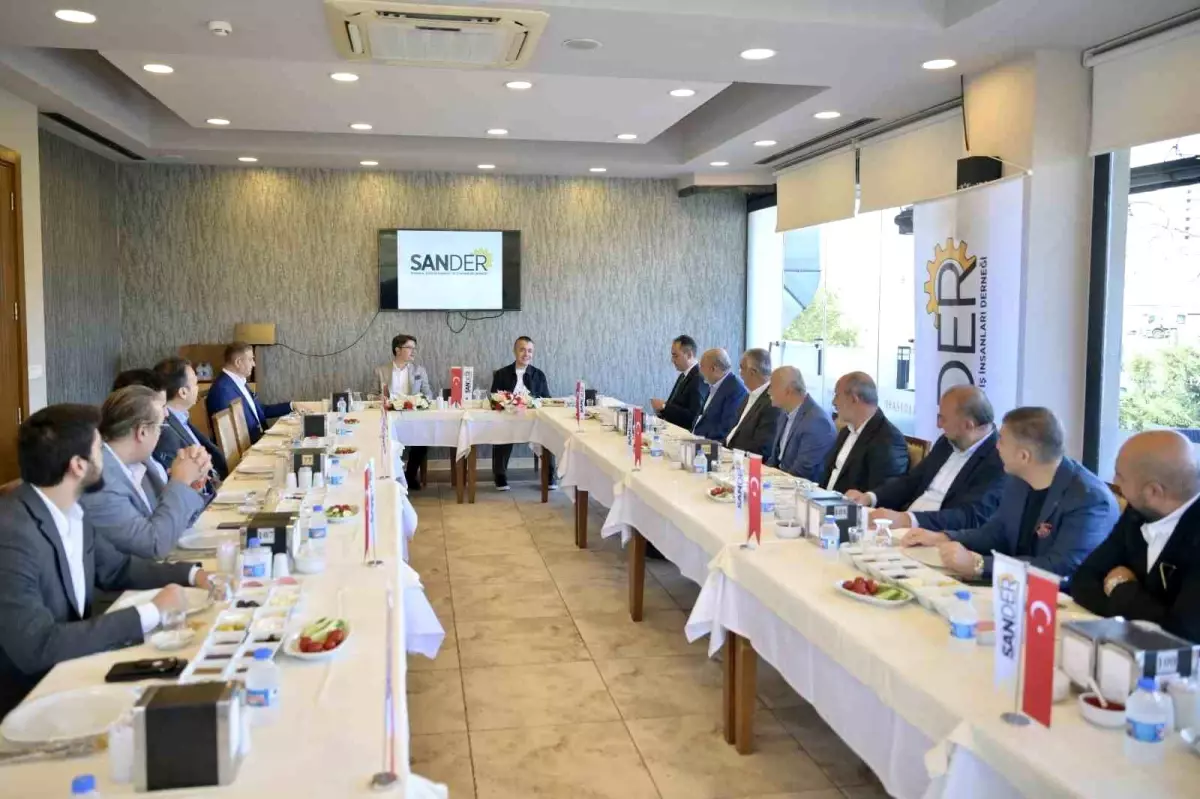 Esenyurt Belediye Başkan Vekili Can Aksoy, Sanayicilerle Buluştu