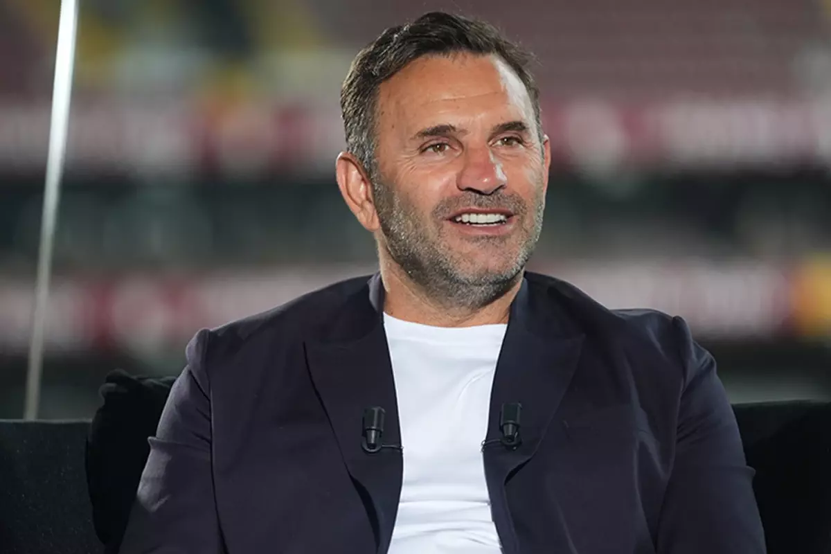 Okan Buruk\'un 2 prensi! Formaları şimdiden hazır