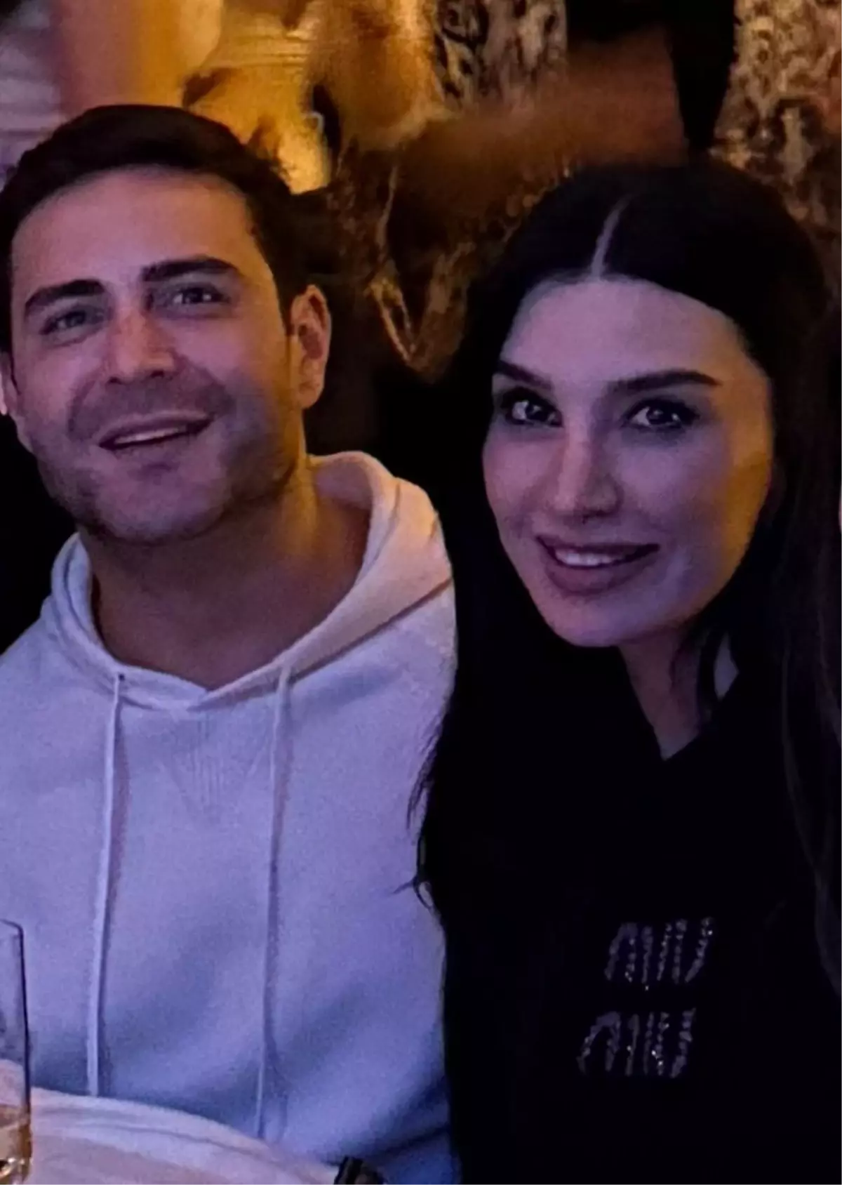 Öncü Sönmez ve Burcu Kıratlı\'nın samimi görüntüleri dikkat çekti