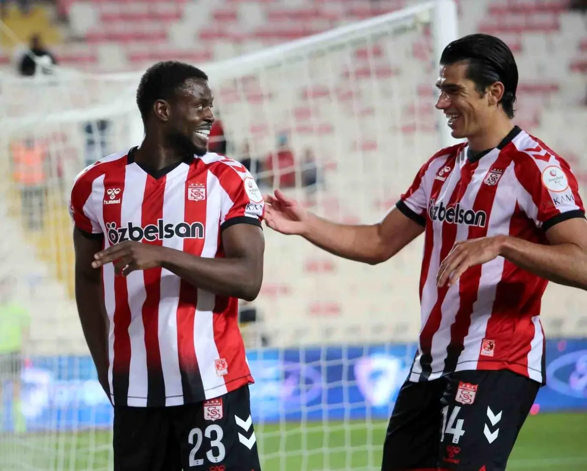 Sivasspor Adana Demirspor\'u 5-0 Yendi