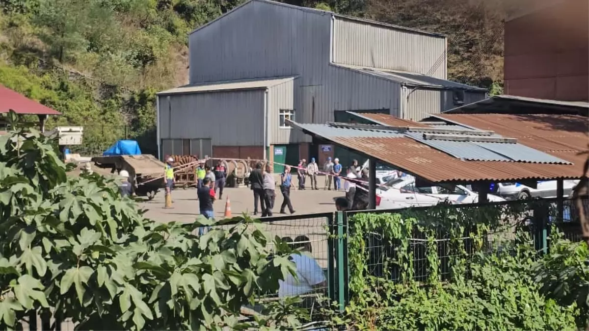 Zonguldak\'ta Maden Göçüğünde 3 İşçi Kurtarıldı