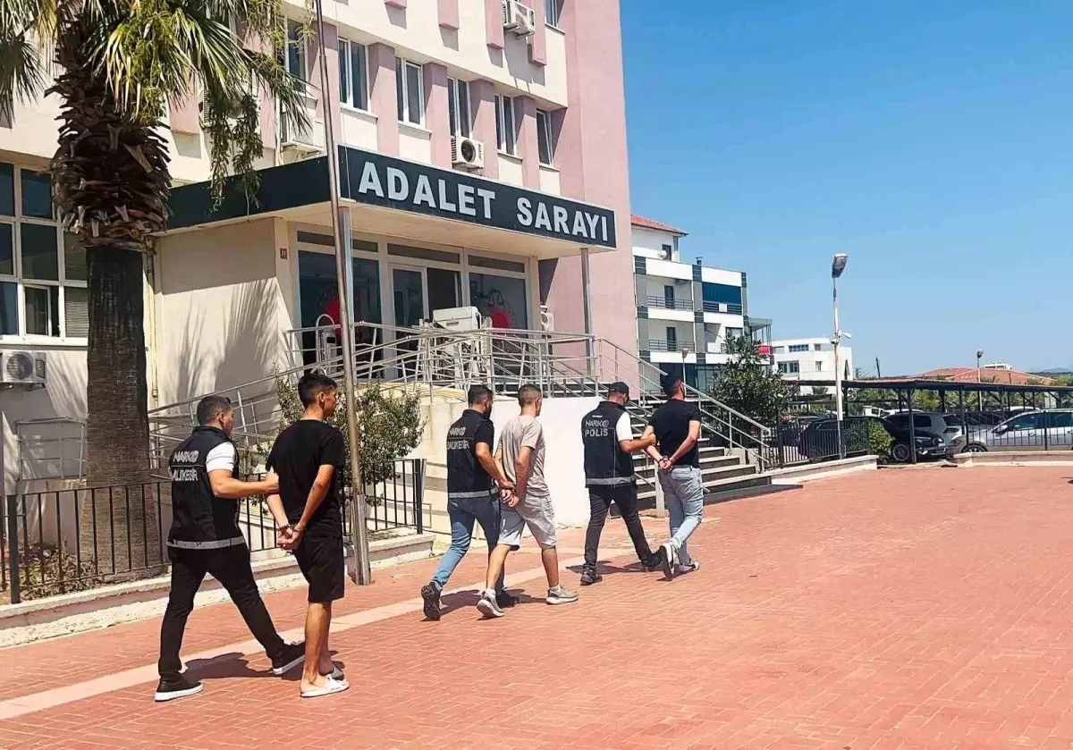 Balıkesir\'de Uyuşturucu Operasyonu: 5 Tutuklama