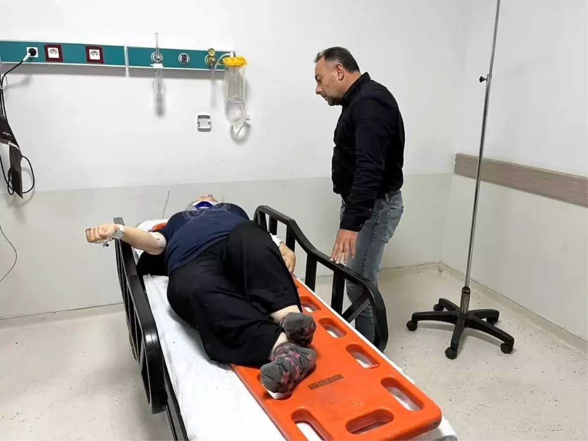 Burhaniye\'de Halk Otobüsü Devrildi: 9 Yaralı