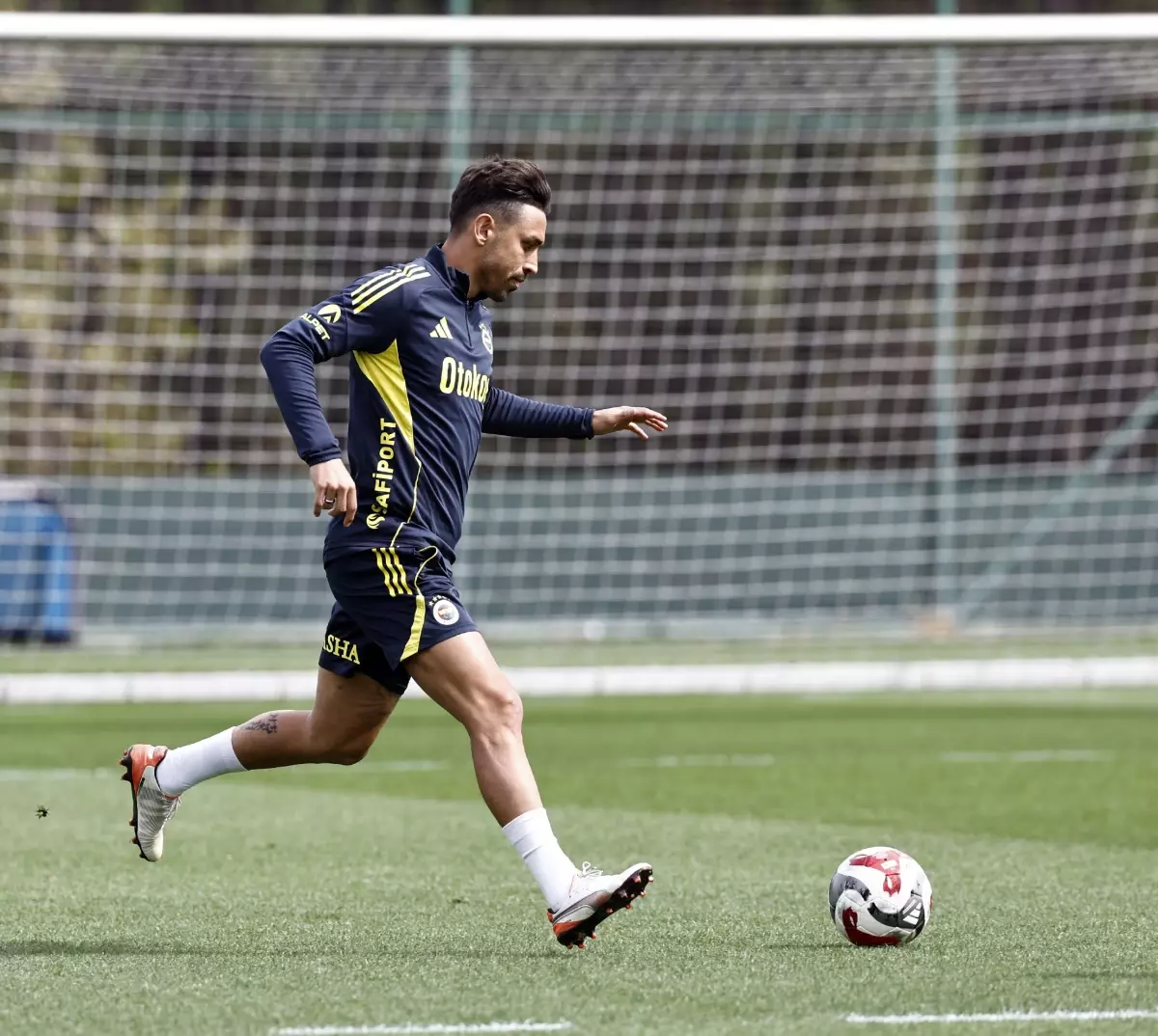 Fenerbahçe Antalyaspor Maçına Hazırlanıyor