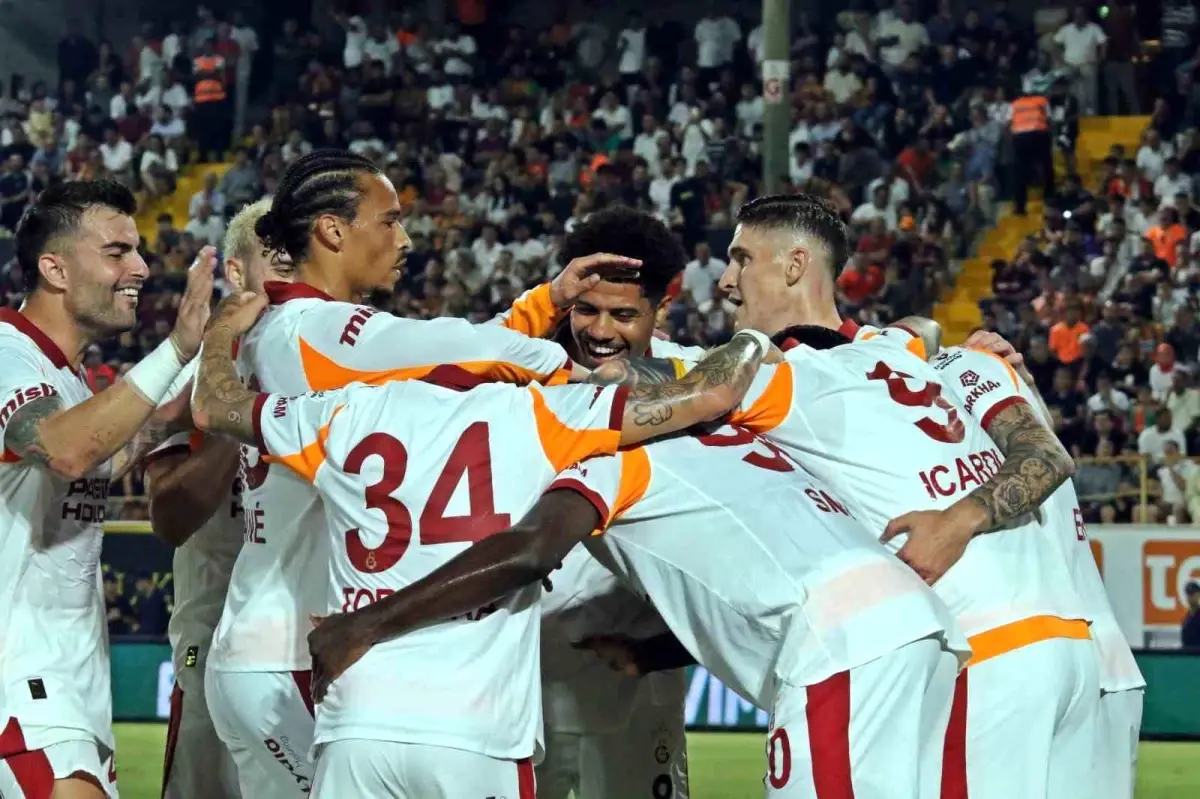 Galatasaray 7\'de 7 ile Tarih Yazdı