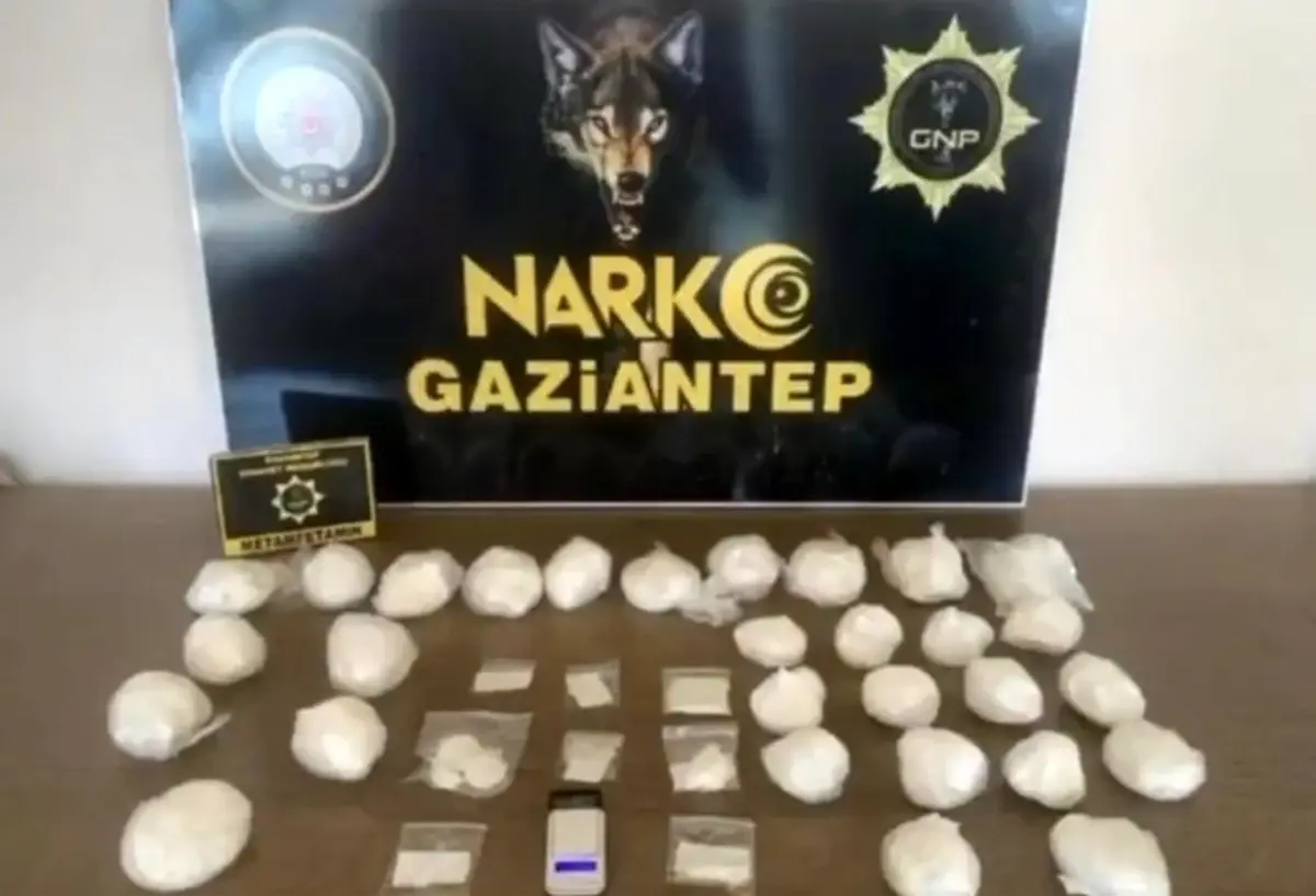 Gaziantep\'te Narkotik Operasyonu: 2,2 Kilo Metamfetamin Ele Geçirildi