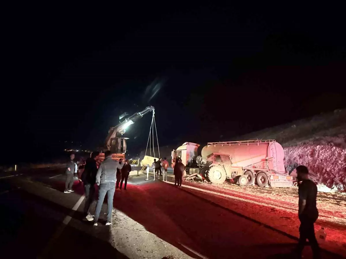 Iğdır\'da Trafik Kazası: 3 Yaralı