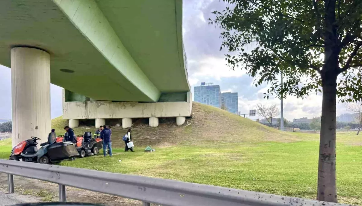 İstanbul\'da Kısa Süreli Sağanak Yağış Etkili Oldu