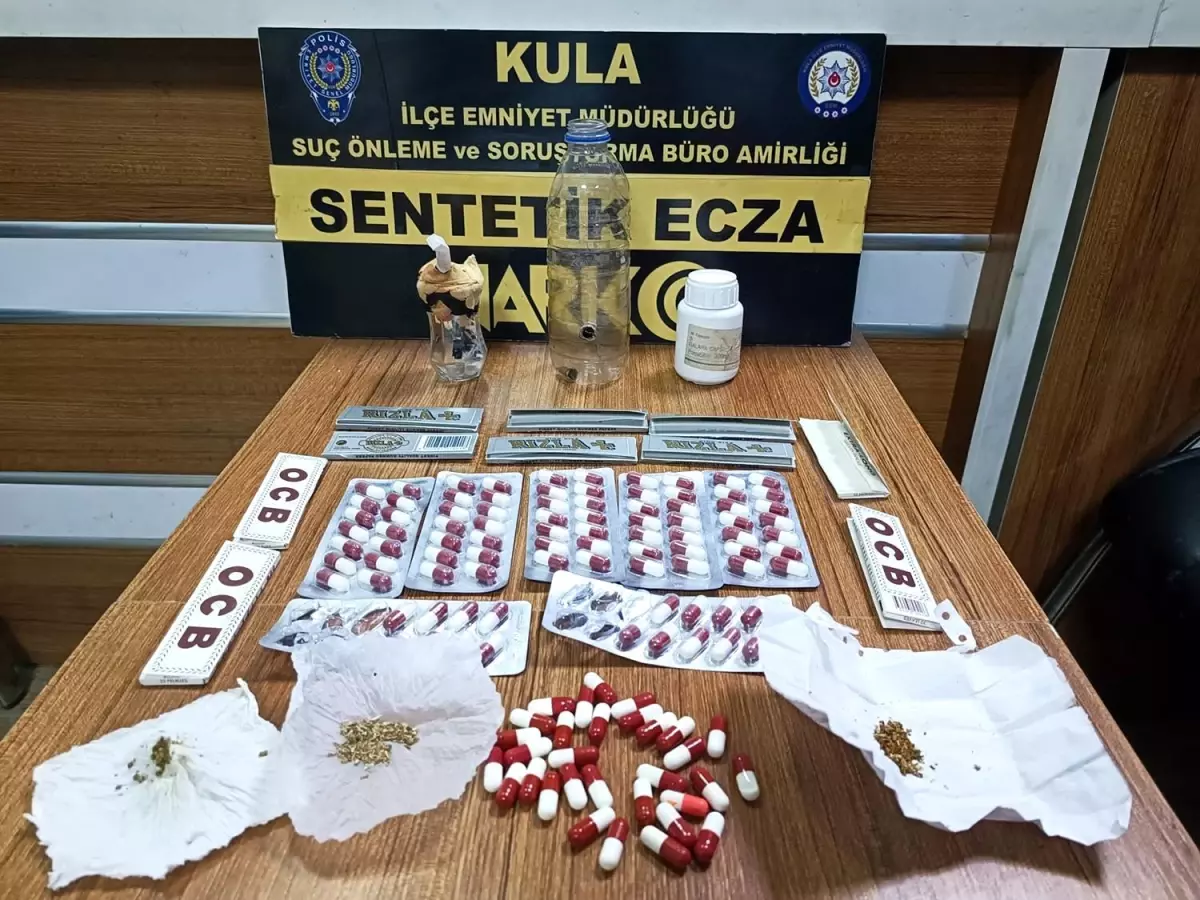 Kula\'da Narkotik Operasyonu: 19 Gözaltı