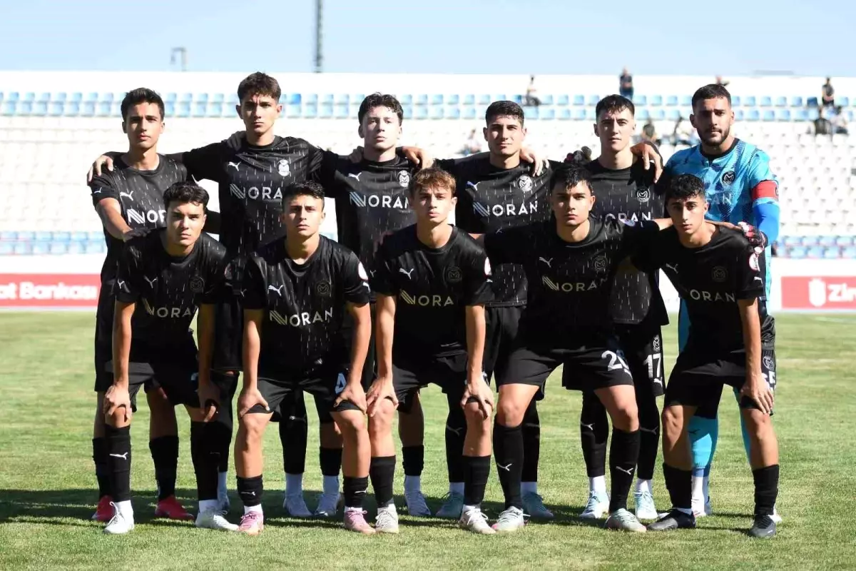 Manisa FK, Bodrum FK\'yi Ağırlıyor