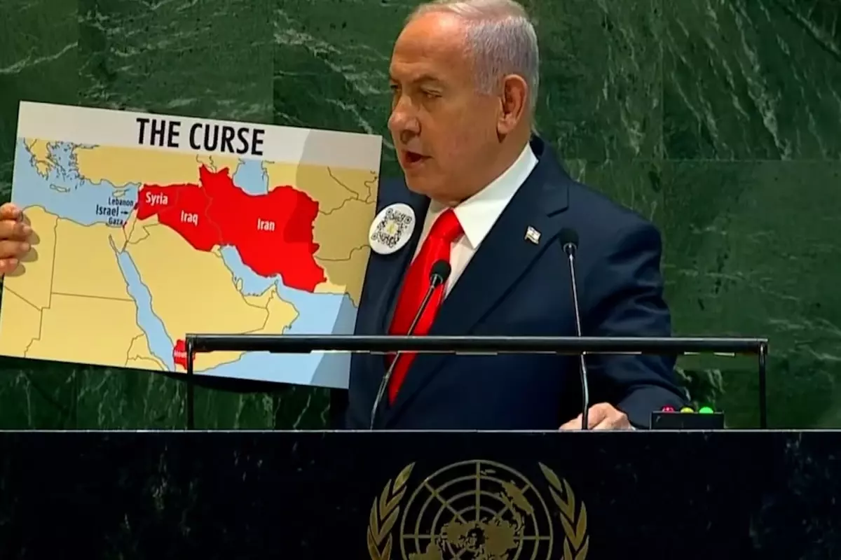 Netanyahu, BM\'de kürsüye "Düşman ülkeler" haritasıyla çıktı! İçlerinden biri sürpriz