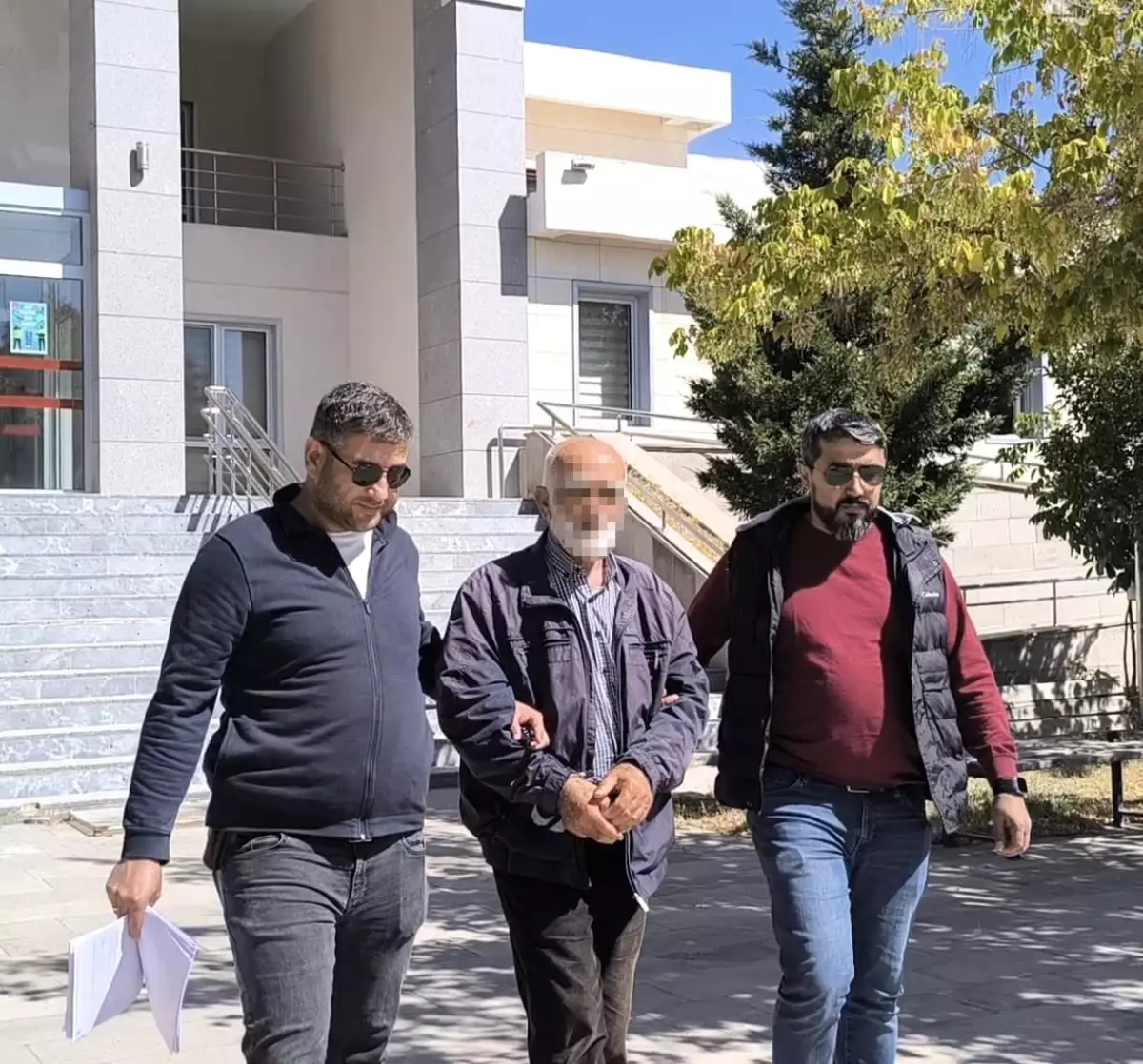 71 Yaşındaki Firari Kardeş Kimliği ile Yakalandı