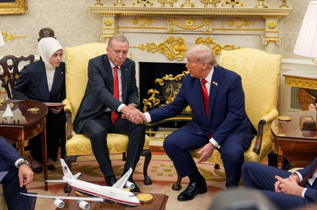 Trump-Erdoğan görüşmesi dünyada yankılandı! Yunan gazetelerinden dikkat çeken sözler