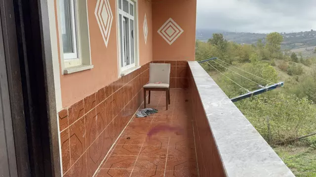Üzerindeki kan izleri katili ele verdi, eşini bardakla öldürdüğünü itiraf etti