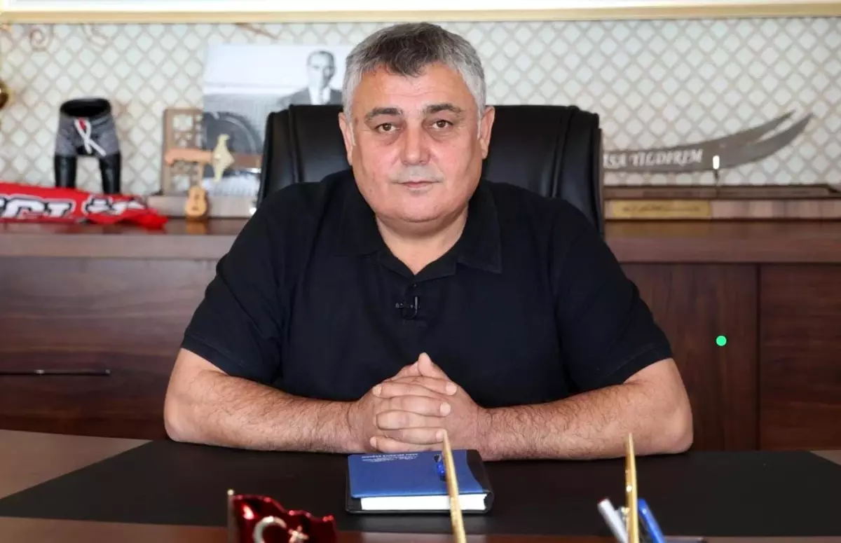Aksu Belediye Başkanı İsa Yıldırım CHP\'den İstifa Etti