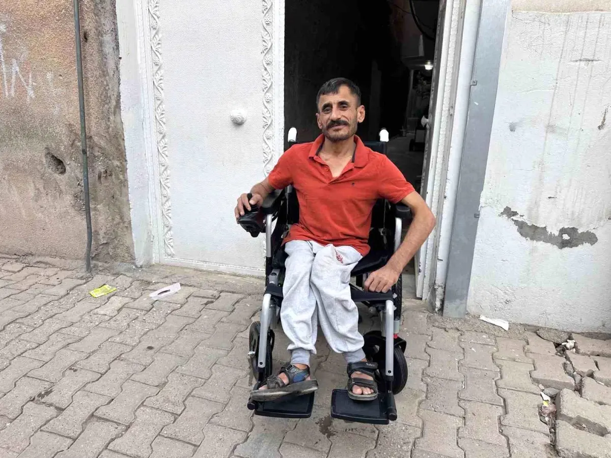 Polis Memurundan Engelliye Hayalindeki Sandalye
