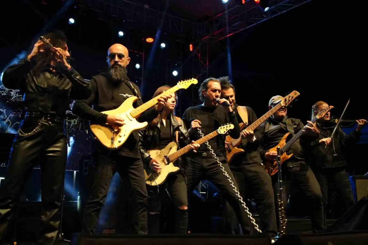 Kıraç, Edirne Festivali\'nde Güllü\'yü Andı