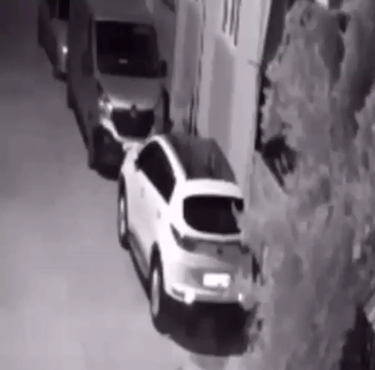 Kadın Kıyafetiyle Hırsızlık Yapan Şüpheli Tutuklandı