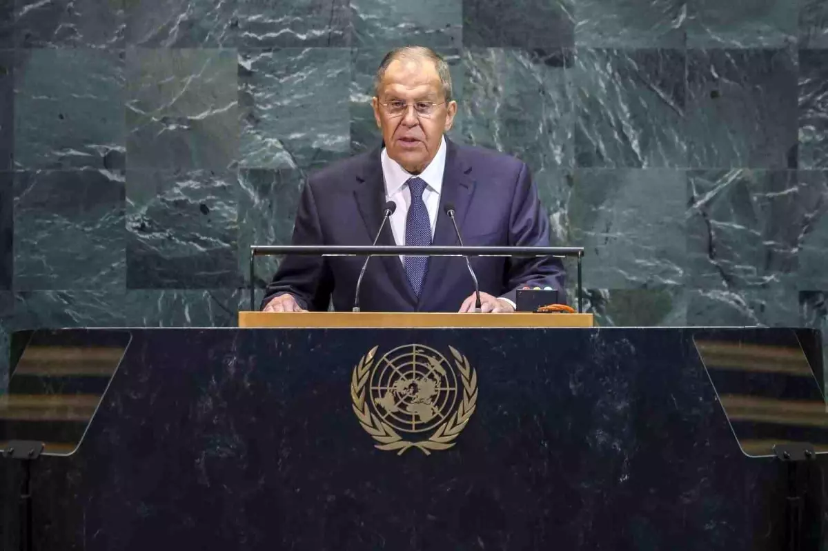 Lavrov\'dan Filistin ve NATO Eleştirisi