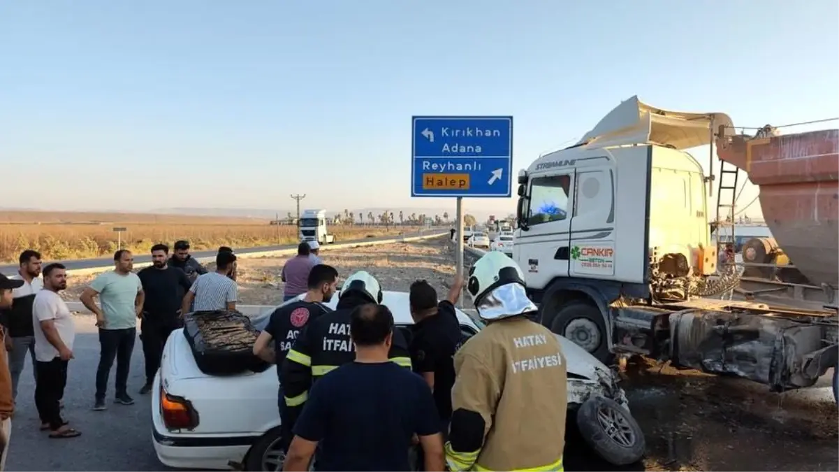 Hatay\'da Tırla Çarpışma: 2 Yaralı