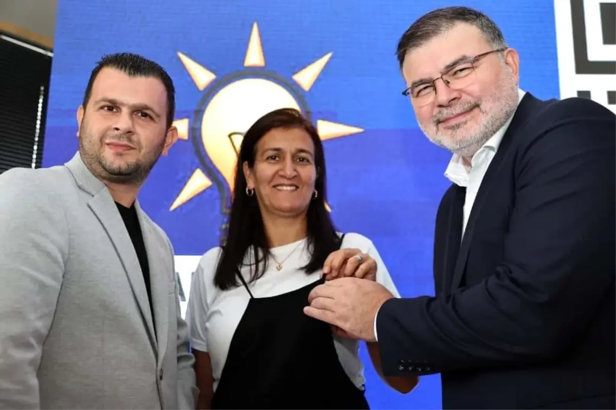 AK Parti Kemalpaşa\'da Yeni Üyelerle Büyüyor