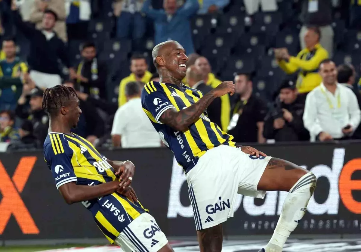 Talisca, Antalyaspor\'u Penaltıyla Yıktı